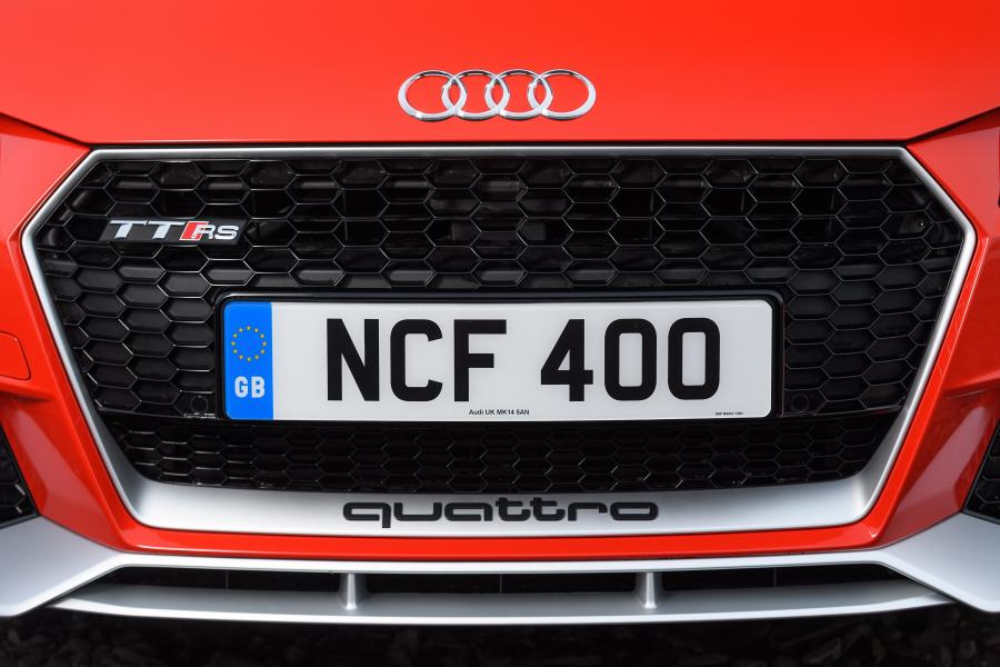 Детали экстерьера Audi TT RS Coupe (8S) 2016 года  (UK) (фото 39 из 40)
